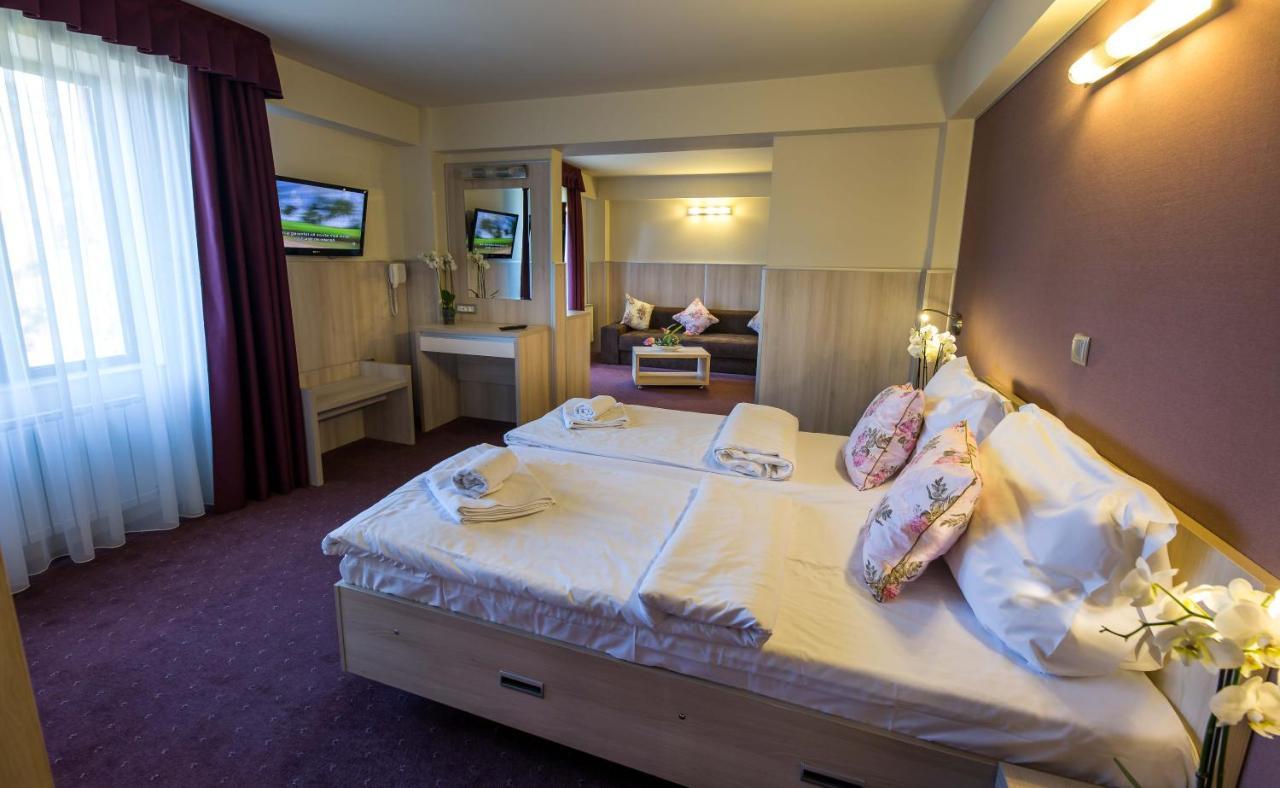 Eden Grand Resort Predeal Luaran gambar